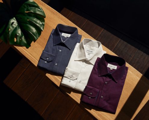 Ett produktfoto över tre skjortor